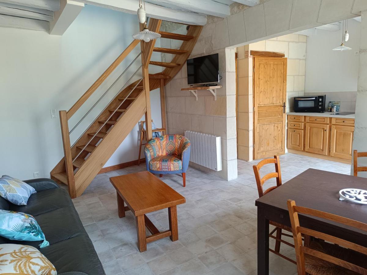 Holiday home De La Grand Maison Le Noyer Seigy