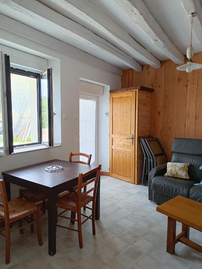 De La Grand Maison Le Noyer * Seigy